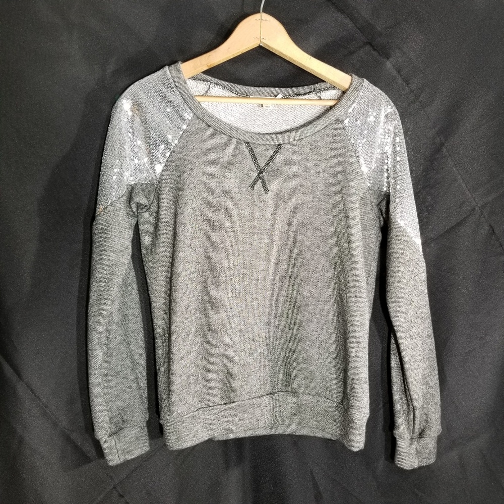 Wish & Whim sequined ragland sleeve sweatshirt